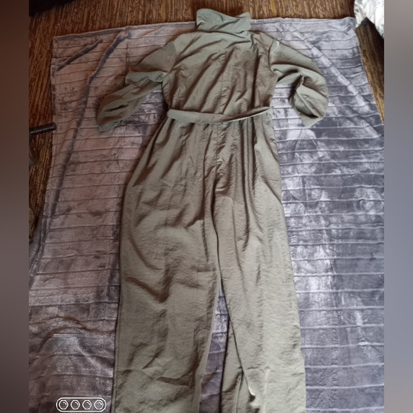 Army Green Jumpsuit - Picture 11 of 13